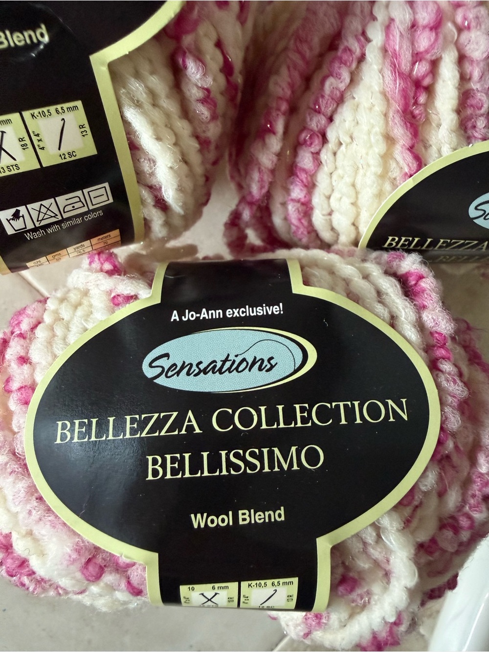 Sensations Bellezza Collection Bellissimo Wool Blend Yarn - Fuchsia & Cream - Picture 2 of 12